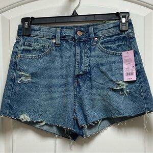 Wild Fable Sz 6 2” High Rise Medium Wash Blue Jean Shorts Distressed Y2K Recycle